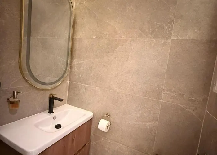 Peaks- La Prestigia R4 Luxury 1br Sea View