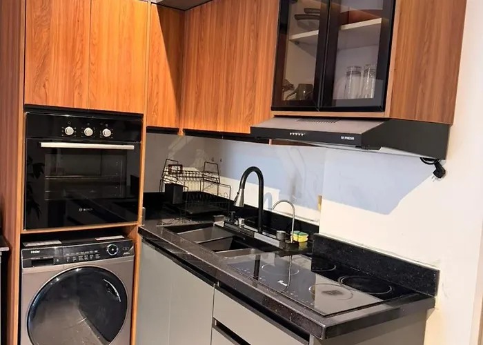 Peaks- La Prestigia R4 Luxury 1br Sea View *